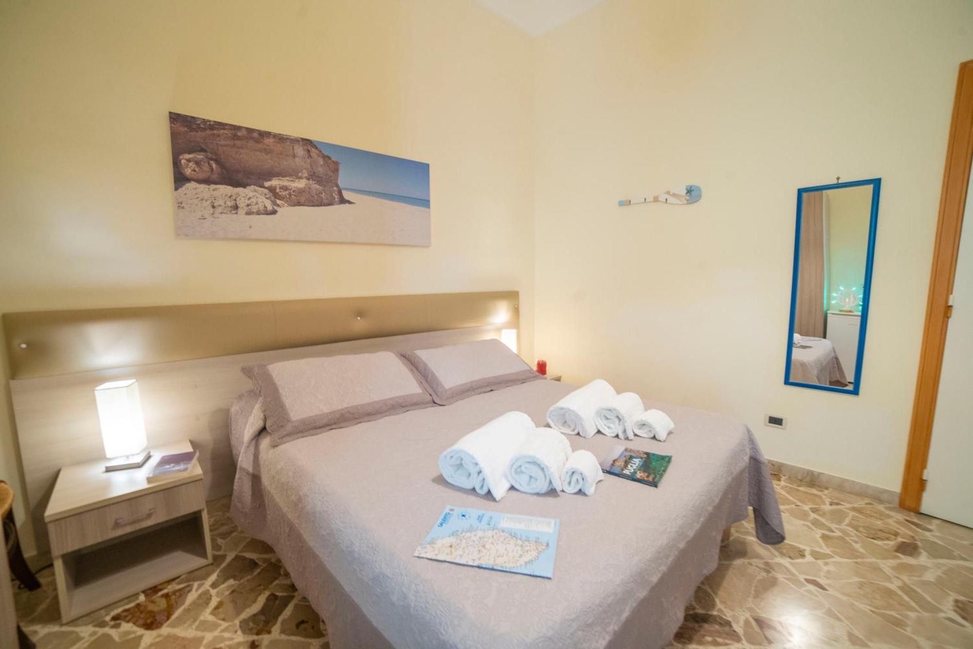 B&B A Due Passi Otranto Eksteriør bilde