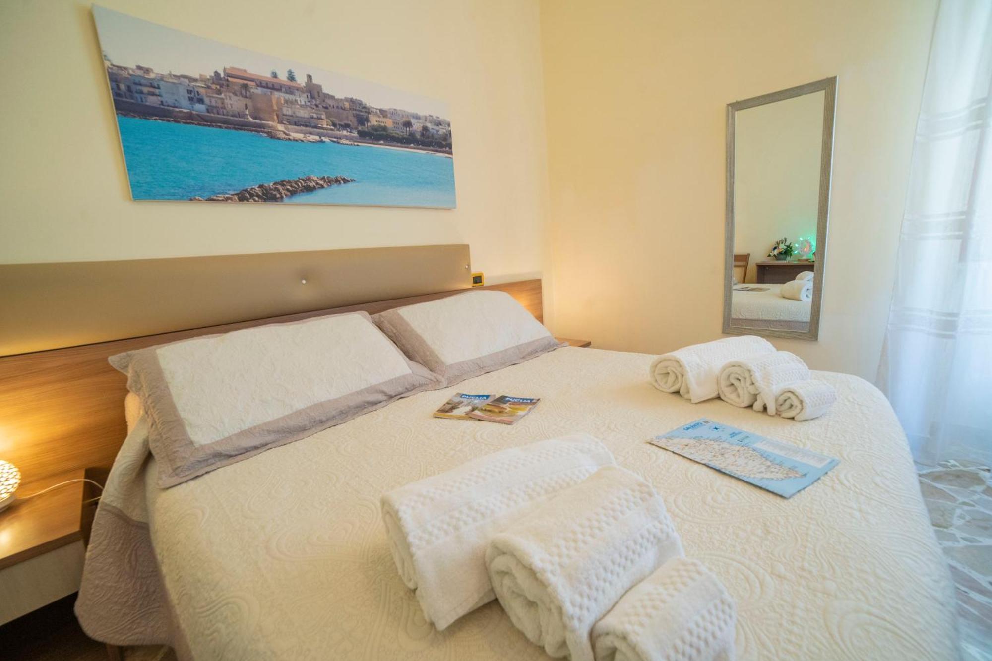 B&B A Due Passi Otranto Eksteriør bilde