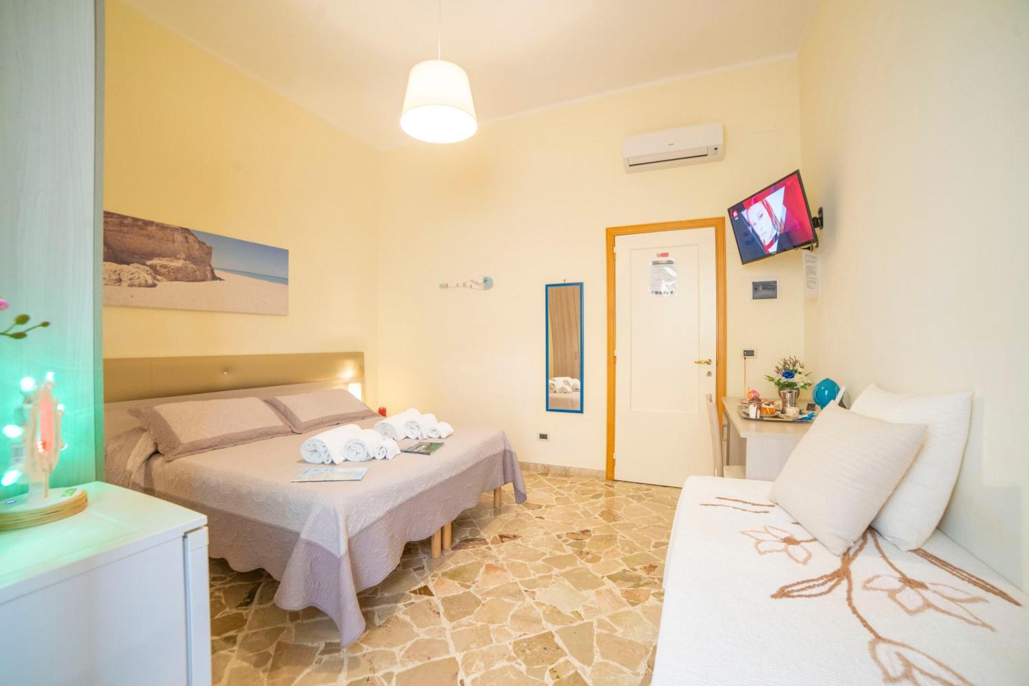 B&B A Due Passi Otranto Eksteriør bilde