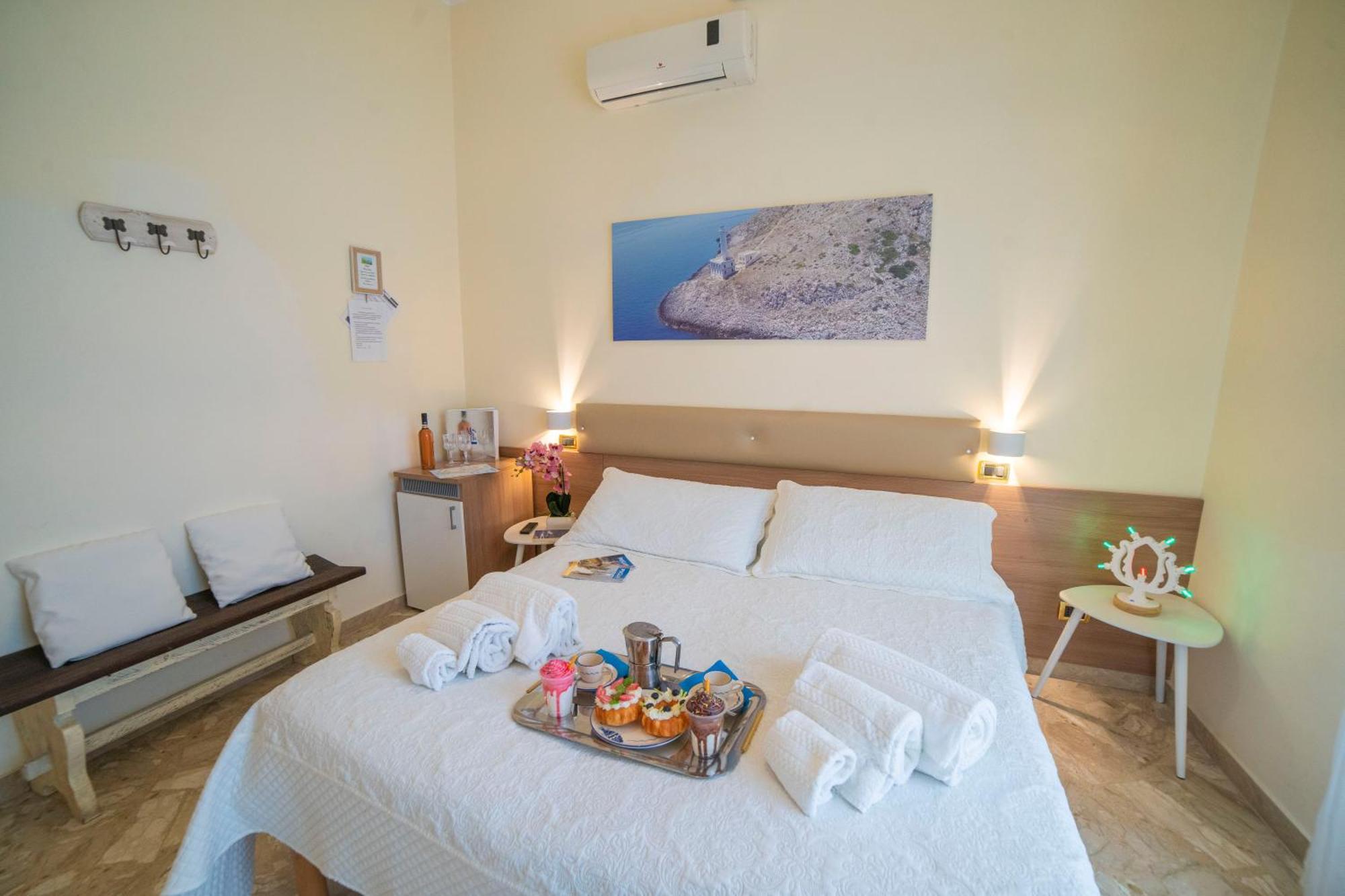 B&B A Due Passi Otranto Eksteriør bilde